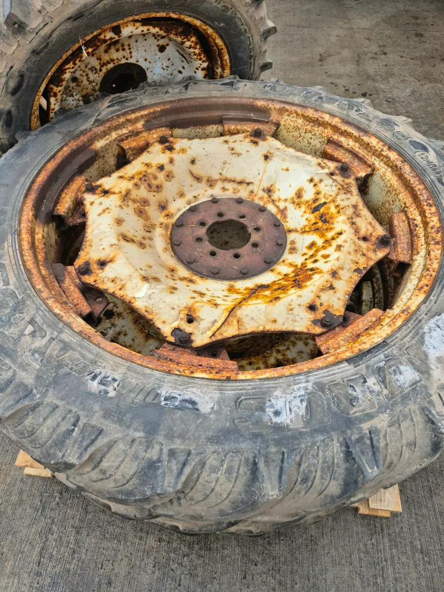 Row crop wheels same lamborghini - Image 2