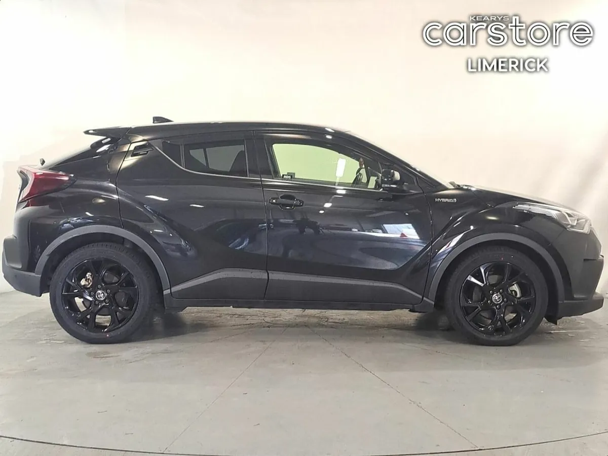 Toyota C-HR 1.8 HEV Auto - Black Alloys - Image 2