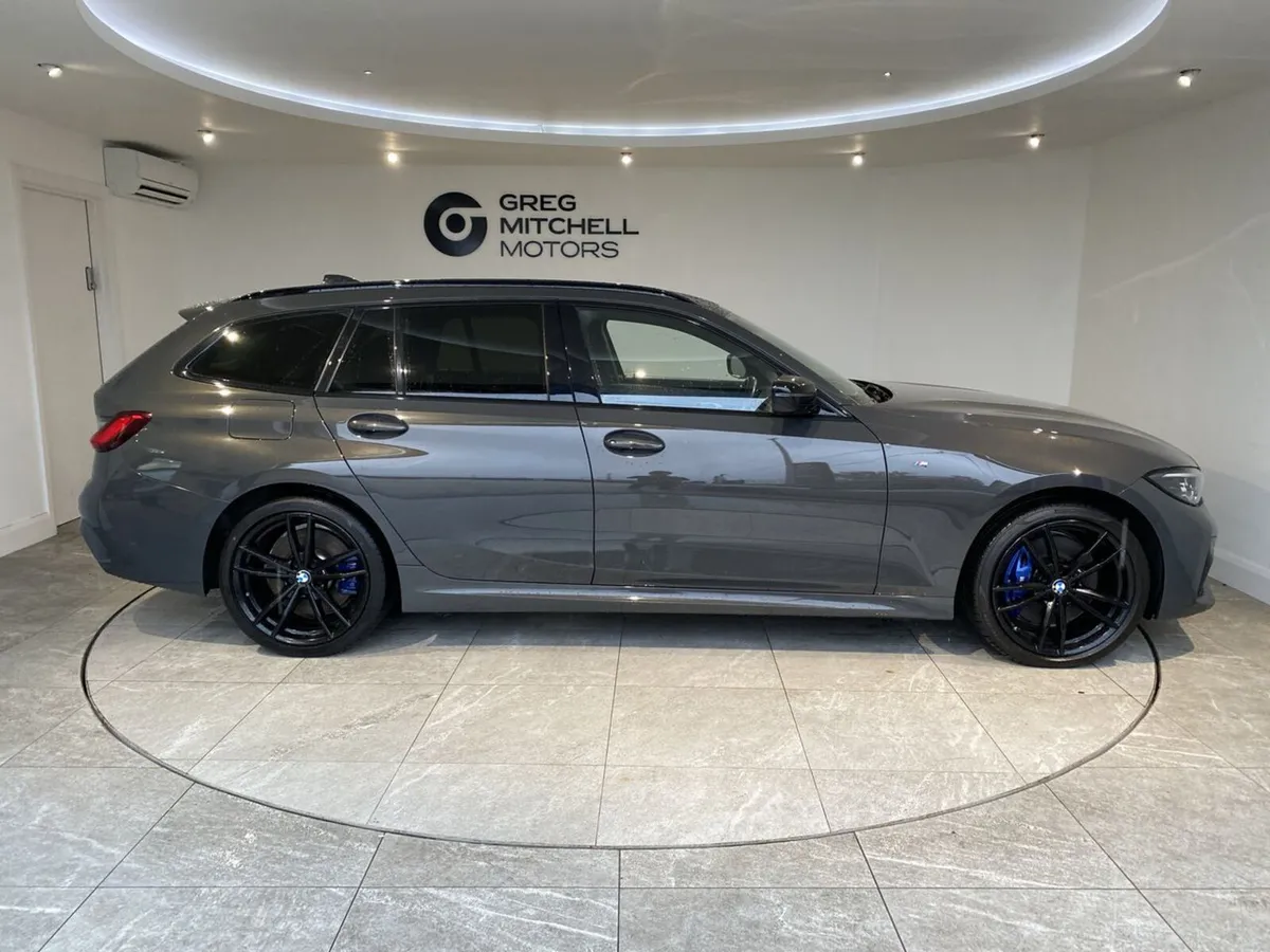 BMW 3-Series 2021 - Image 4