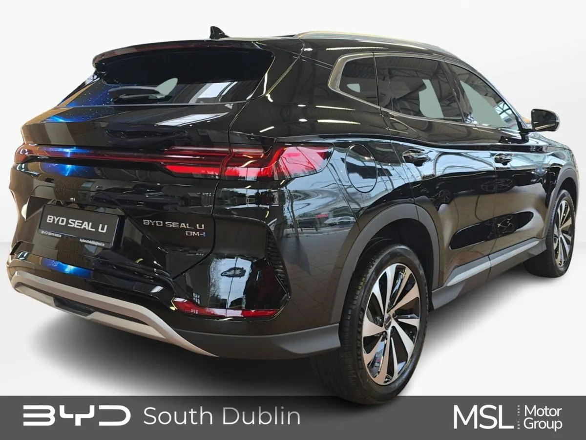 BYD SEAL U **ORDER NOW FOR 261**DMi PLUG-IN HYBRID - Image 4
