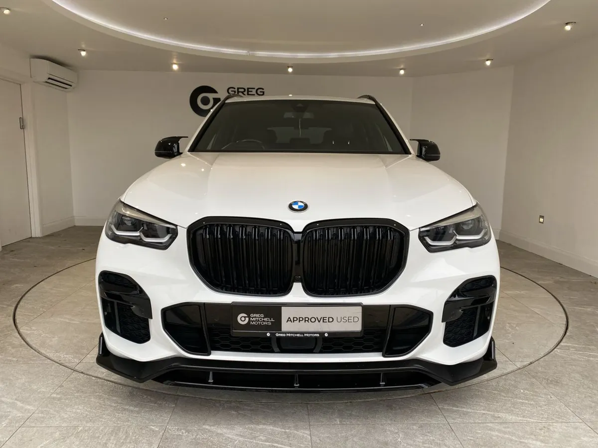 BMW X5 2022 - Image 2