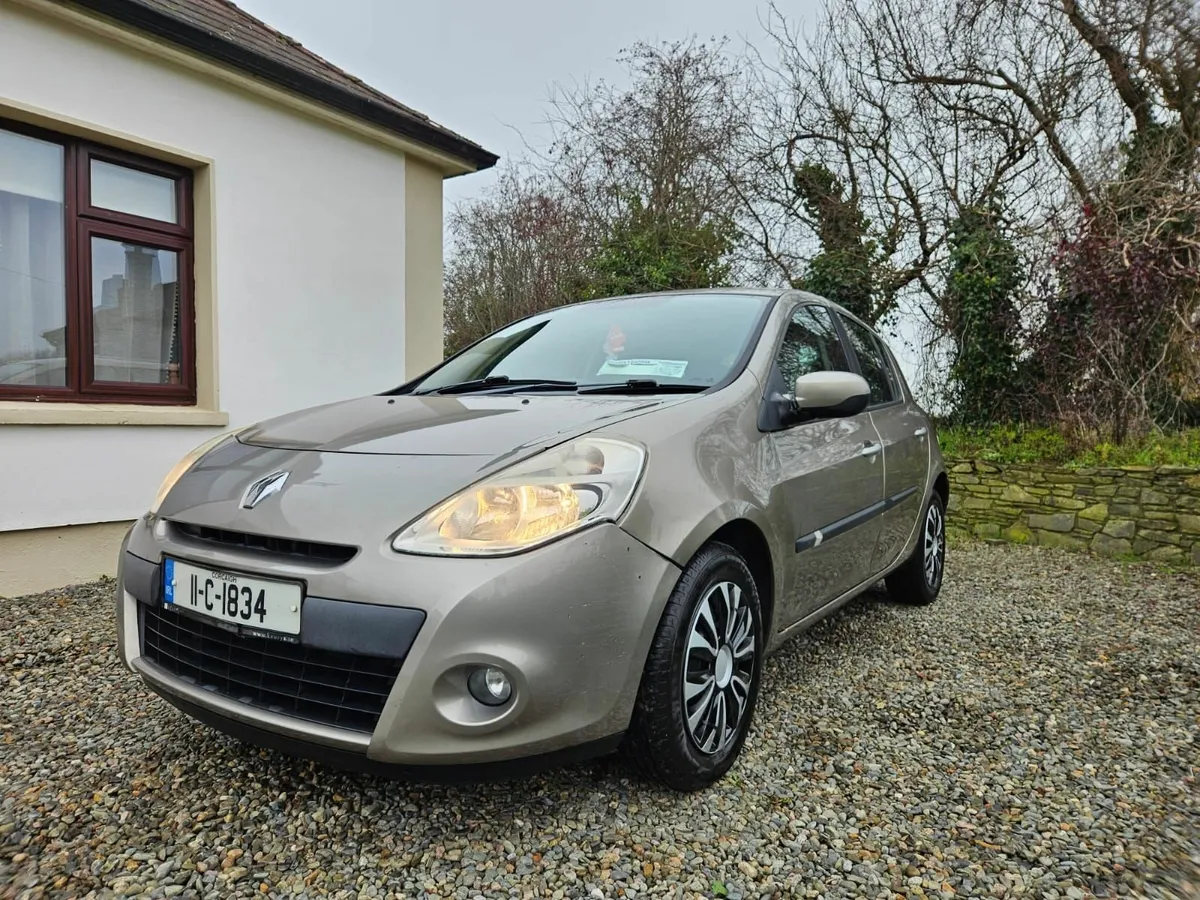 Renault Clio Royale 2011 1.2petrol NCT TAX - Image 3
