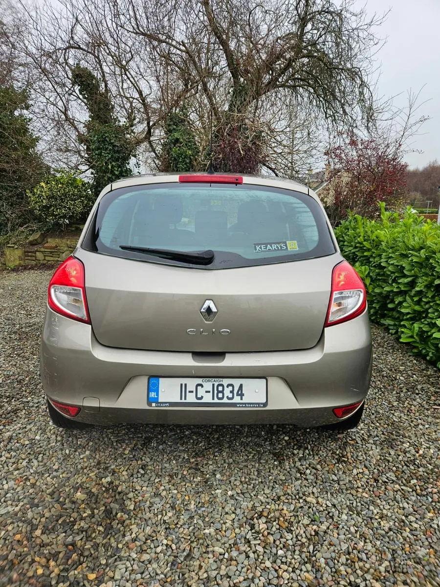 Renault Clio Royale 2011 1.2petrol NCT TAX - Image 4
