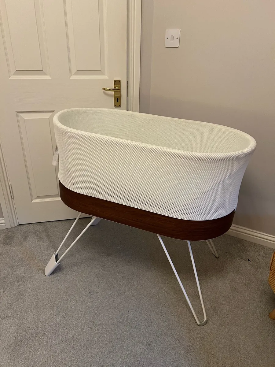 SNOO Smart Sleeper Bassinet / Cot - Image 1