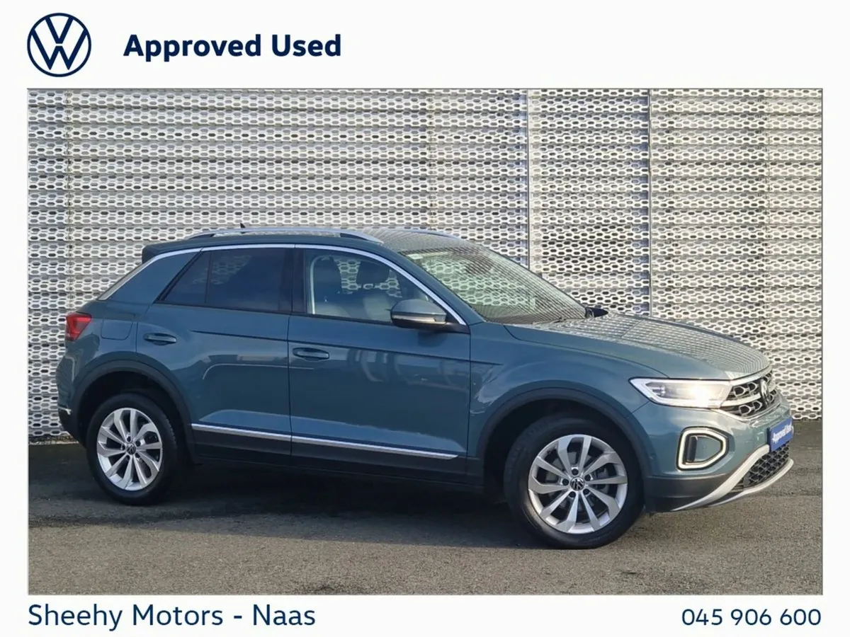 Volkswagen T-Roc Style 1.5TSI DSG, Rear Camera - Image 1