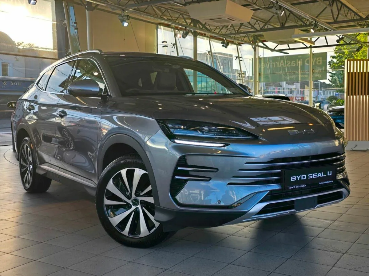 BYD SEAL U **ORDER NOW FOR 261**DMi PLUG-IN HYBRID - Image 1