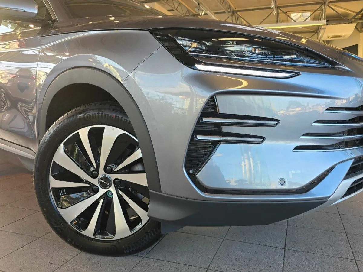 BYD SEAL U **ORDER NOW FOR 261**DMi PLUG-IN HYBRID - Image 3