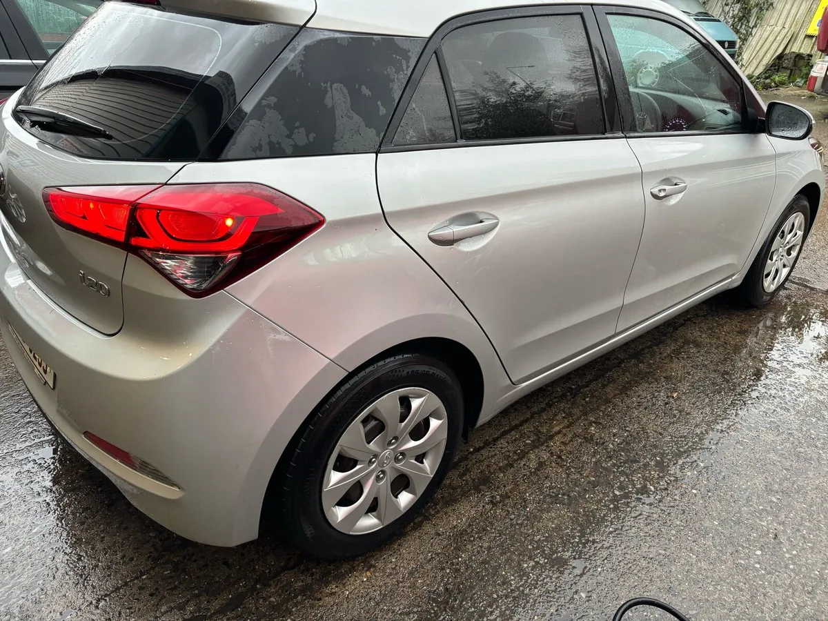 182 Hyundai i20 low mileage - Image 3