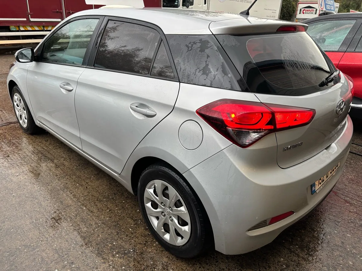 182 Hyundai i20 low mileage - Image 4