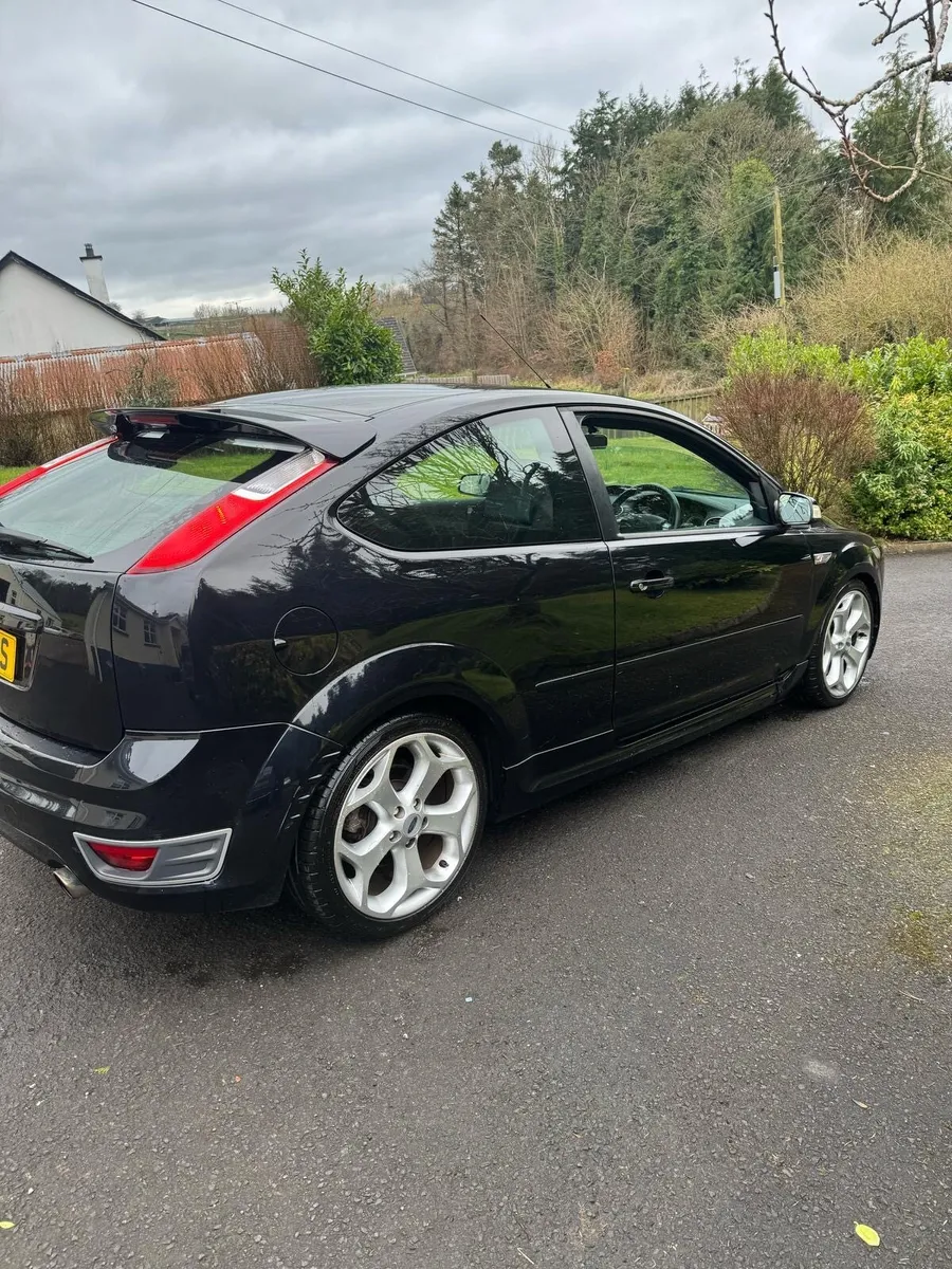 Focus ST 225 - Image 4