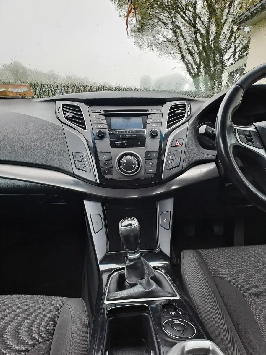 Hyundai i40 2015 - Image 2