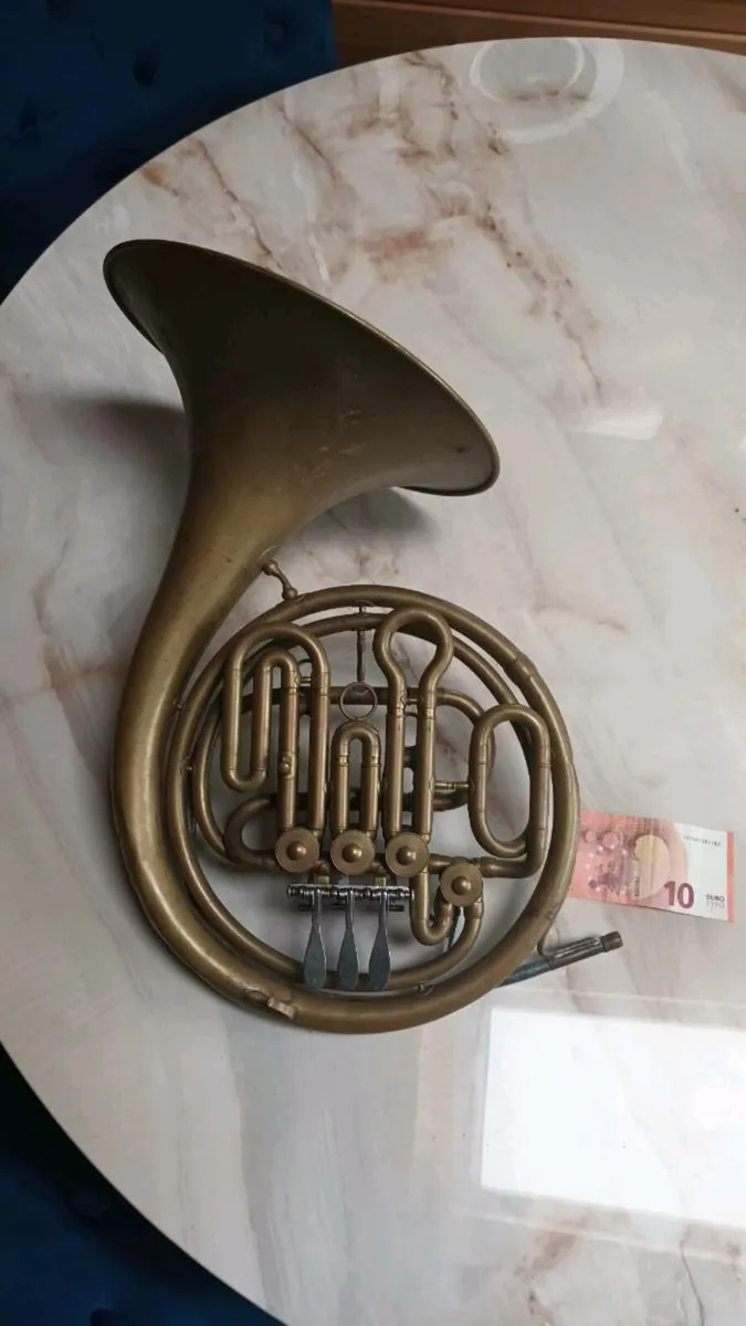 French horn, D18 - Image 1