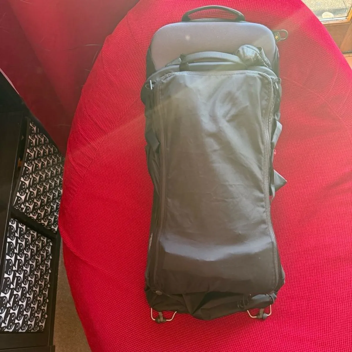 Baby carrier - Image 1