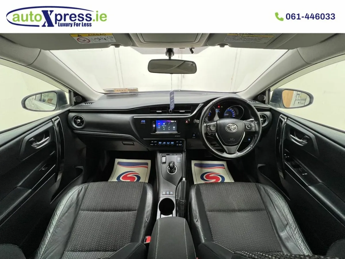 Toyota Auris 1.8 Automatic, Hybrid, Reversing came - Image 2