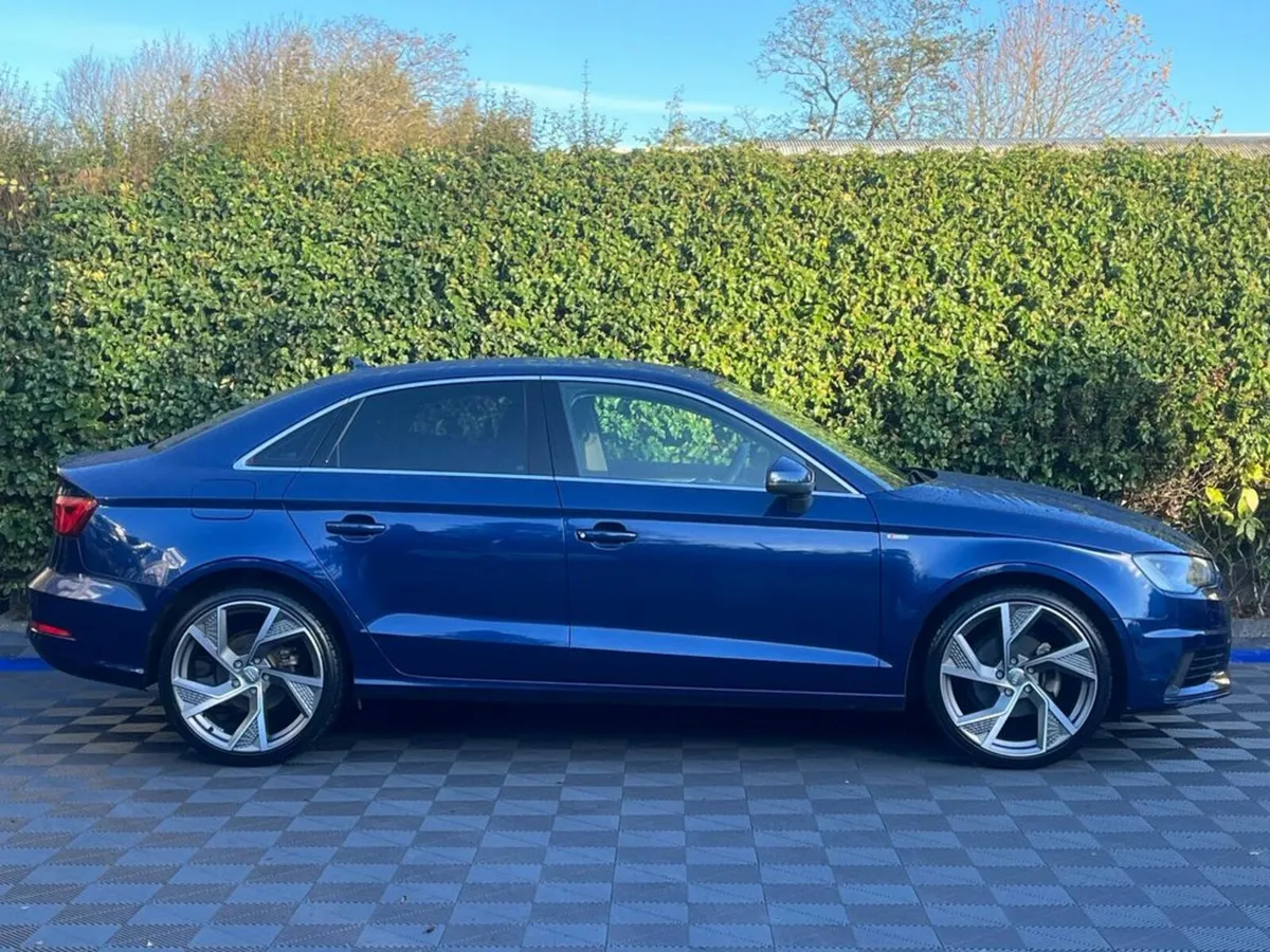 Audi A3 S-LINE PACK 1.4 TFSI AUTO // NEW 19" S-LIN - Image 2