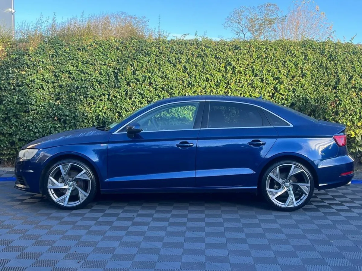 Audi A3 S-LINE PACK 1.4 TFSI AUTO // NEW 19" S-LIN - Image 3