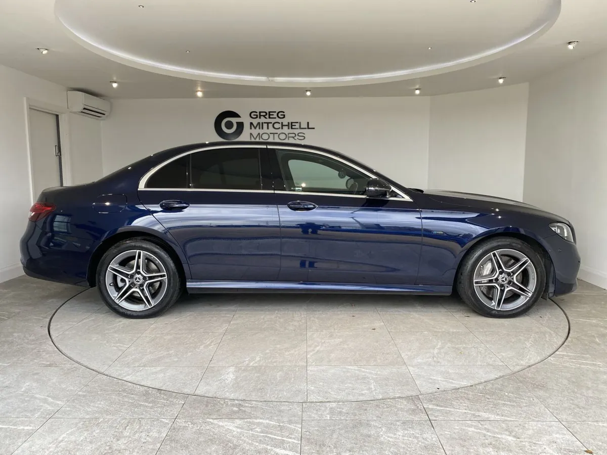 Mercedes-Benz 300 2021 - Image 4