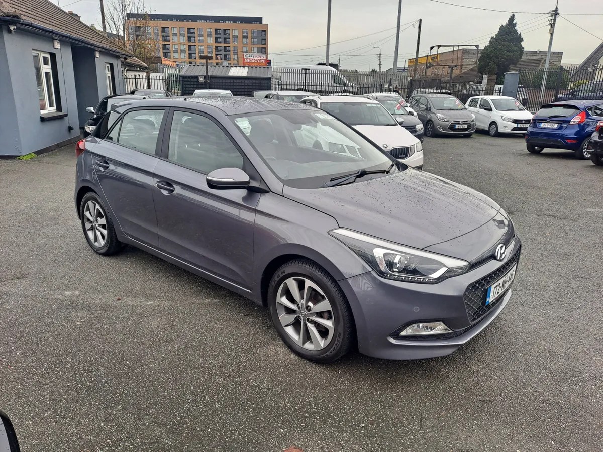 Hyundai i20 2017 DELUXE 5DR 1.2 PETROL - Image 1