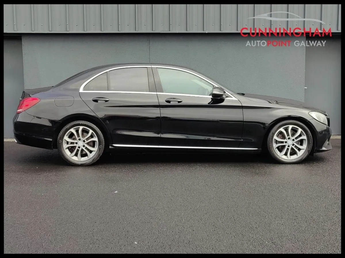 Mercedes-Benz C-Class C220d Avantgarde Sport - Image 4
