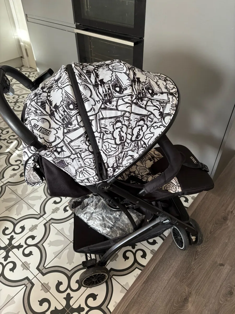 Cam Compass Compact Stroller White Black - Image 3