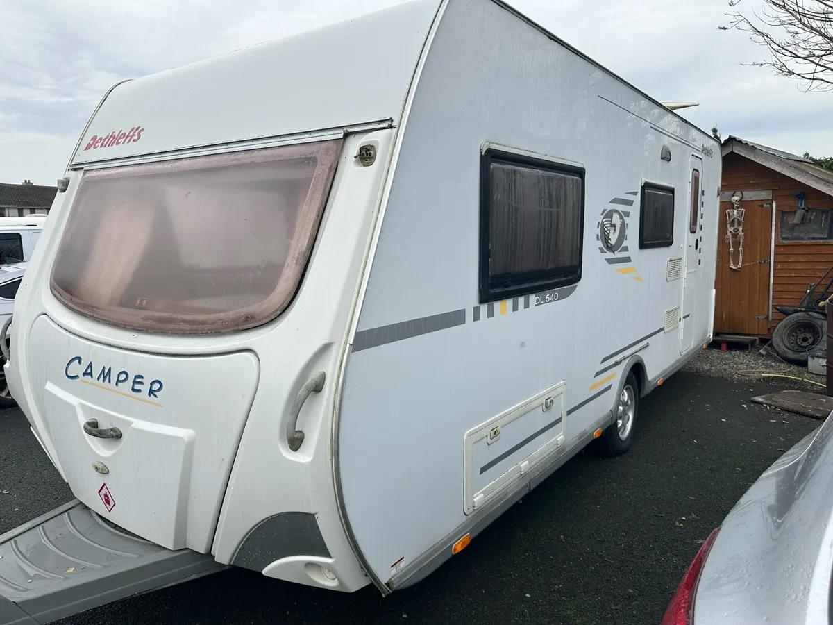 4 birth caravan - Image 2