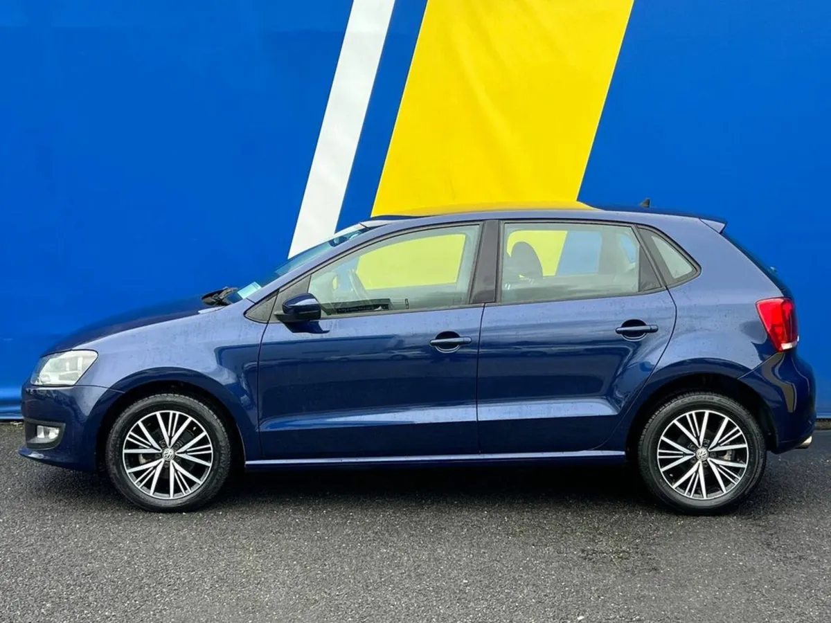 Volkswagen Polo TRENDLINE 1.2 TSI // PARKING SENSO - Image 3
