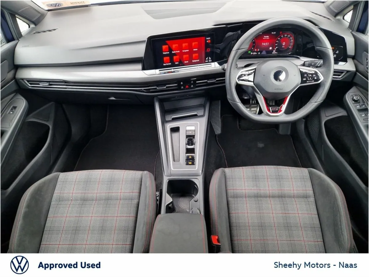Volkswagen Golf GTI 2.0TSI DSG, Rear Camera, Winte - Image 3