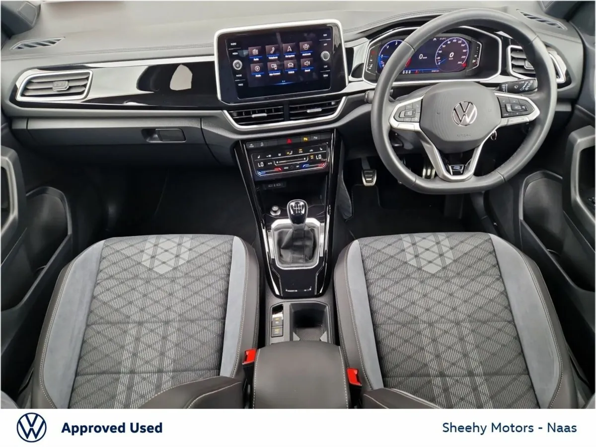 Volkswagen T-Roc R-Line 2.0TDI, Rear Camera - Image 2