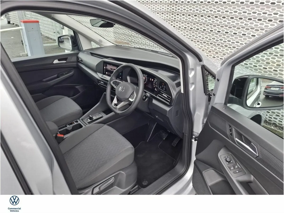 Volkswagen Caddy Maxi Life 7 SEAT 122HP DSG AUTOMA - Image 2