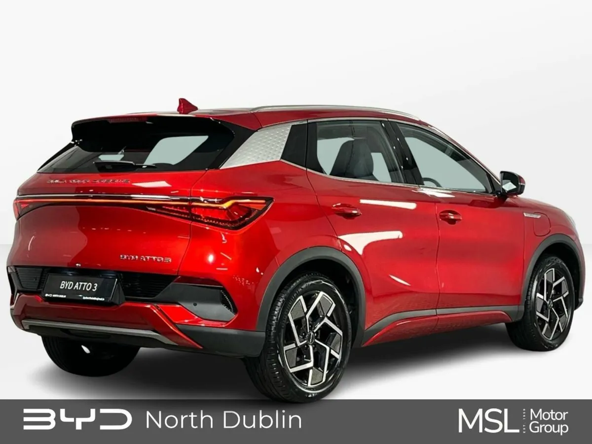 BYD ATTO 3 Design 60kWh 204PS - 18 Inch Alloys - P - Image 4