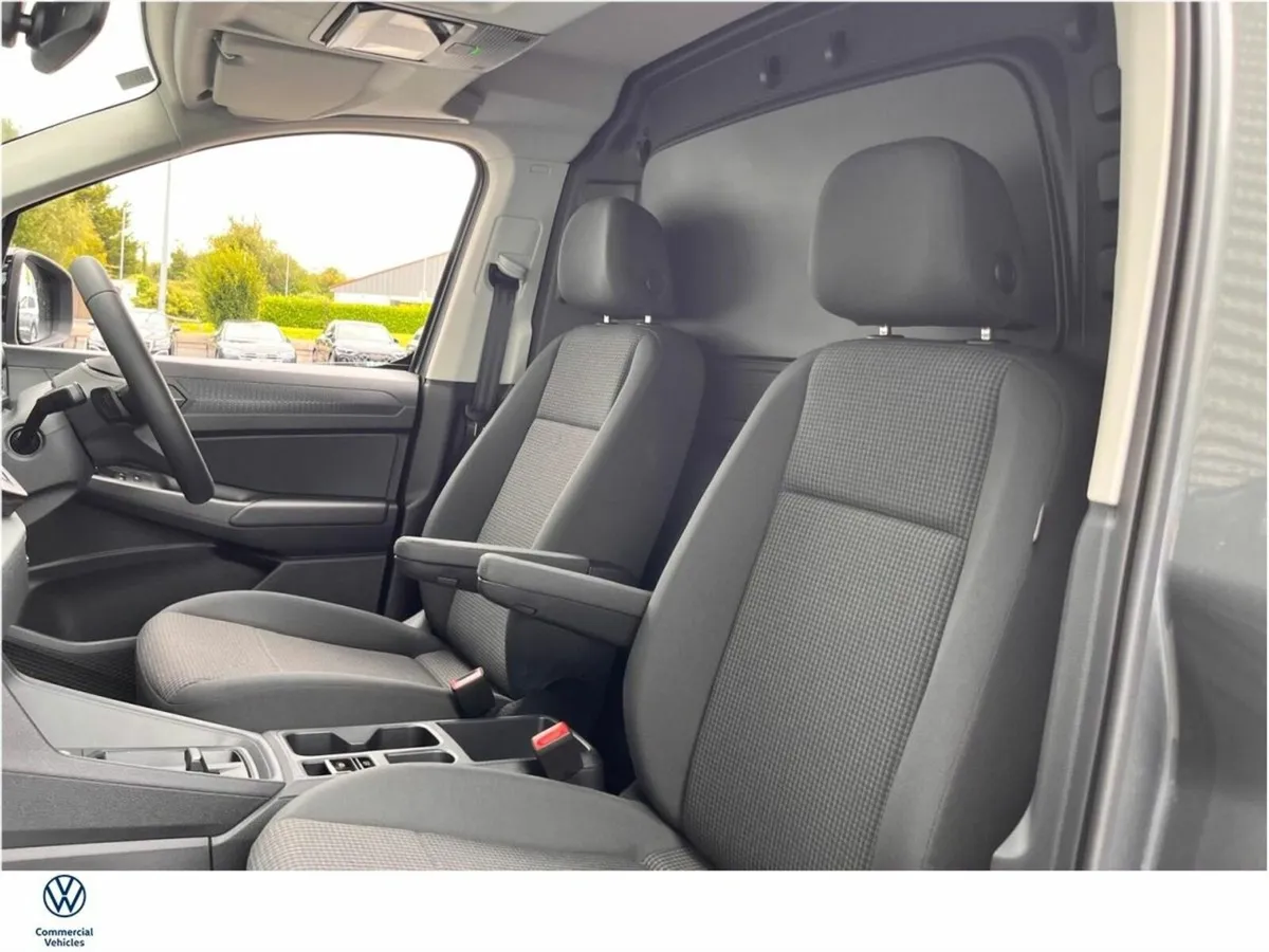 Volkswagen Caddy CARGO EDITION 122HP AUTO - Image 4