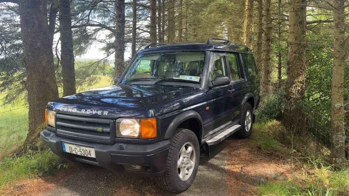 Land Rover Discovery crewcab - Image 4
