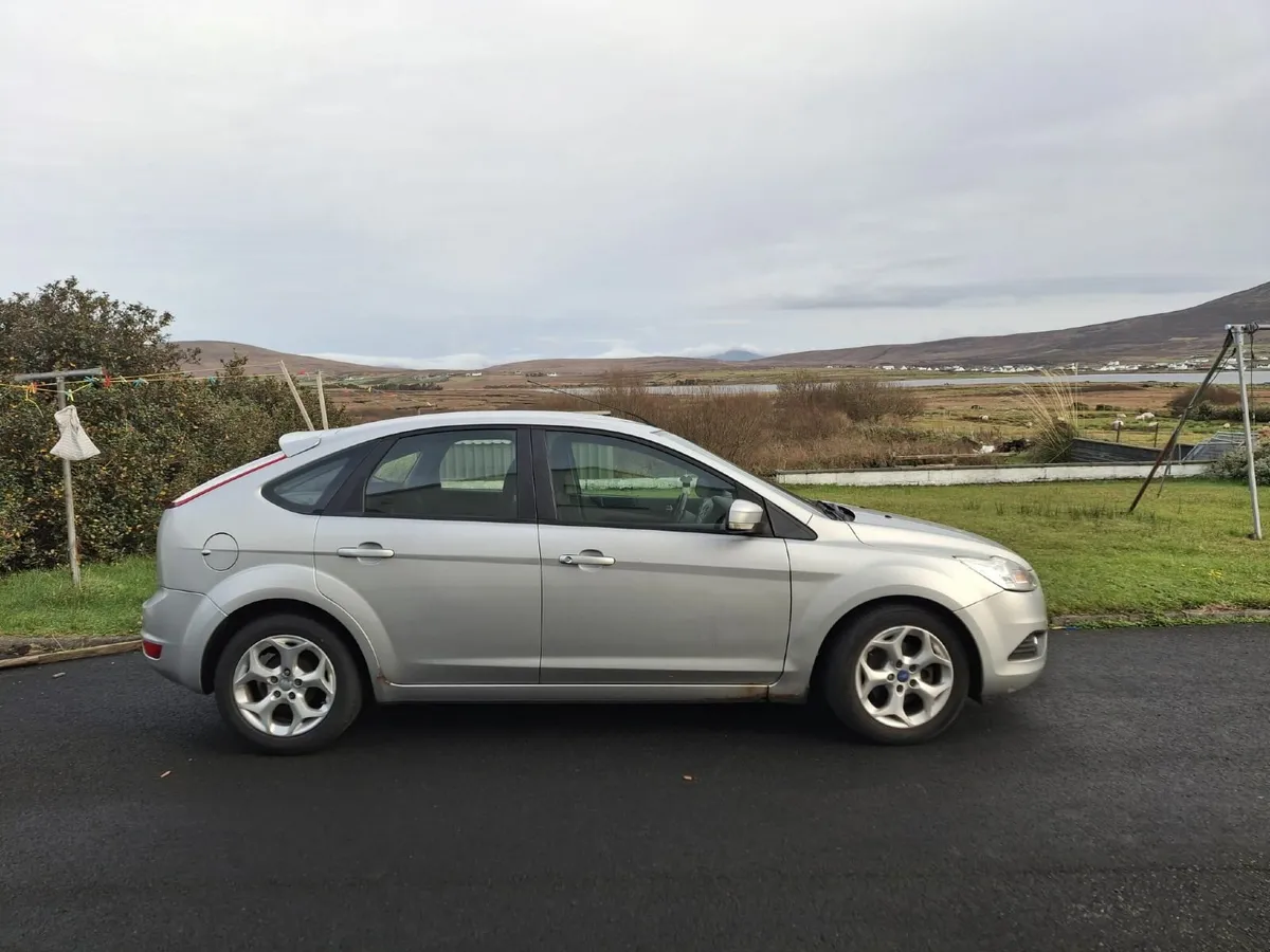 Ford Focus 2011 - Image 3