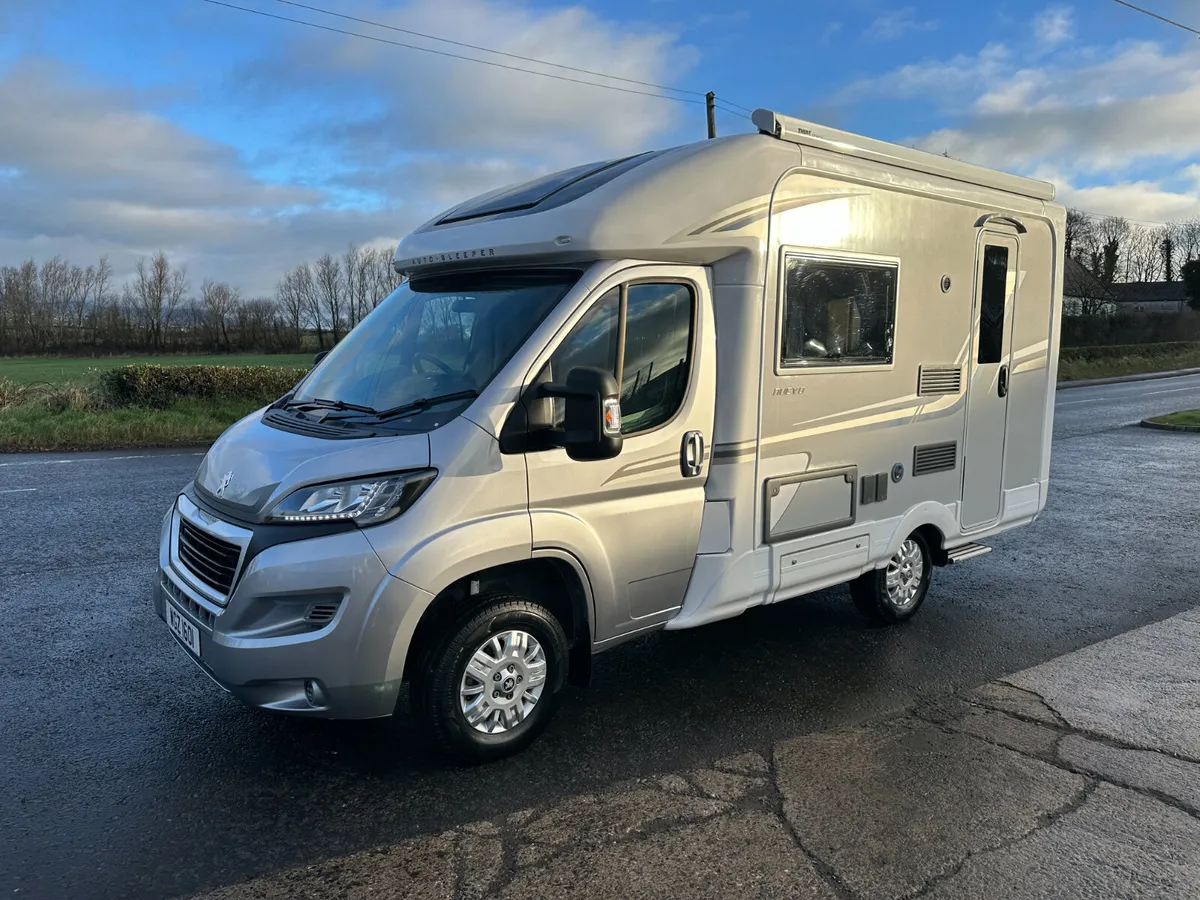 Luxury 6 meter motorhome - Image 1