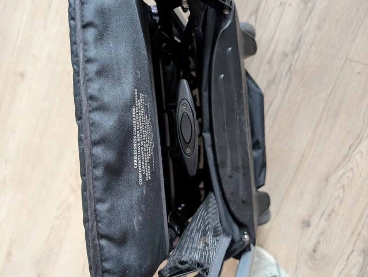 Cosatto Travel Stroller - Image 4