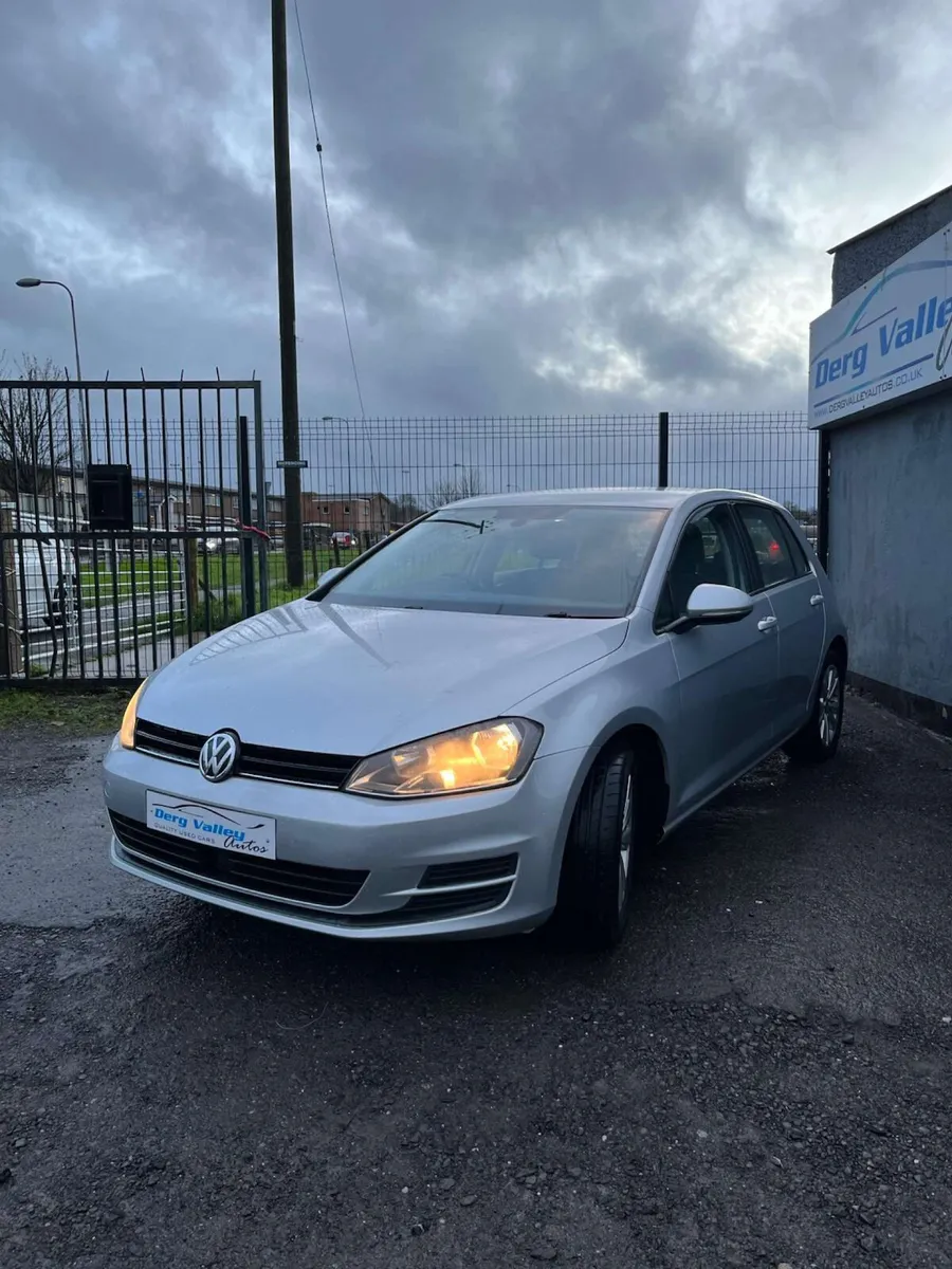 Volkswagen Golf 2014 - Image 2