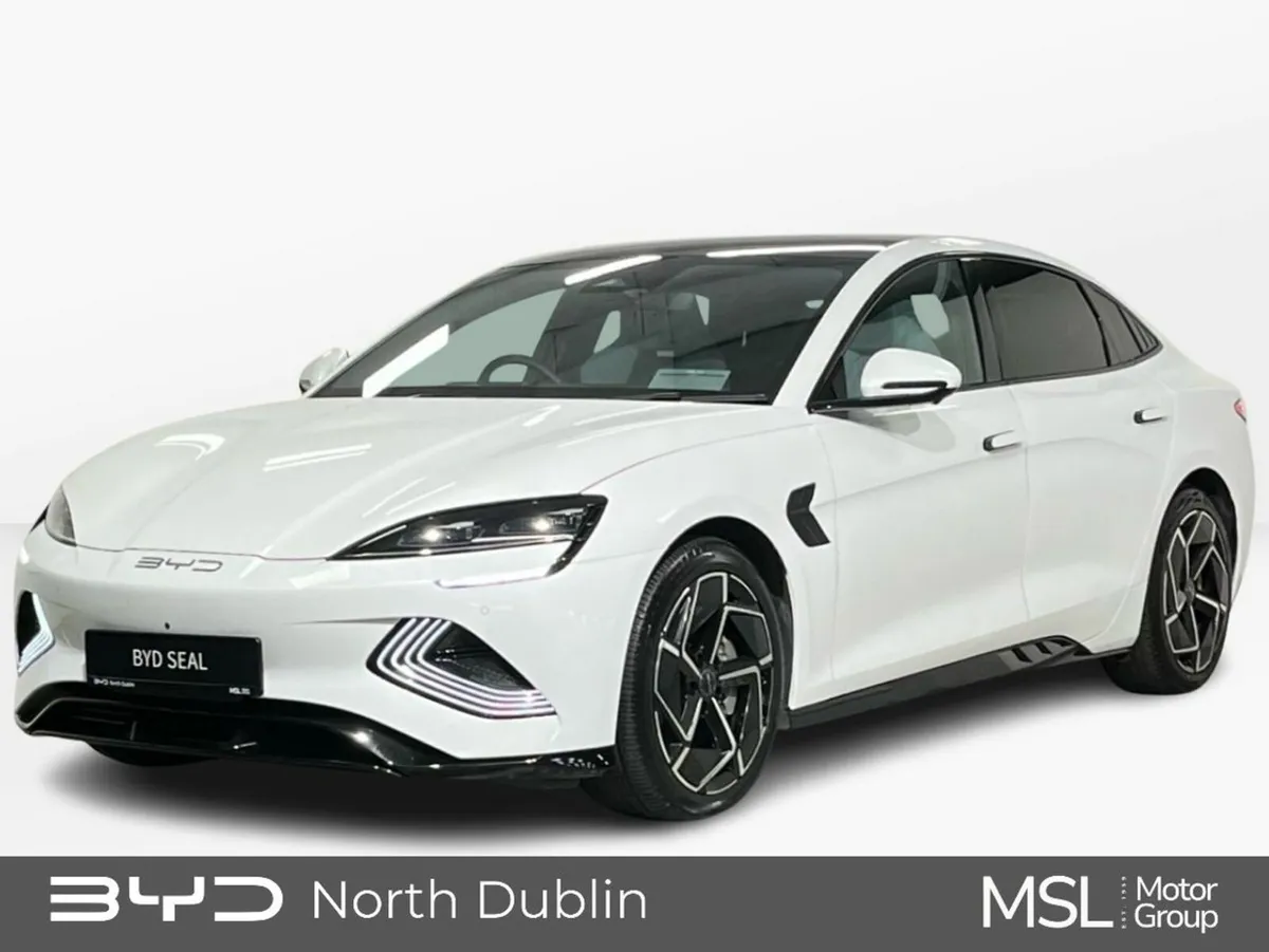 BYD SEAL Excellence AWD 82.5KWh 530PS - Reversing - Image 1