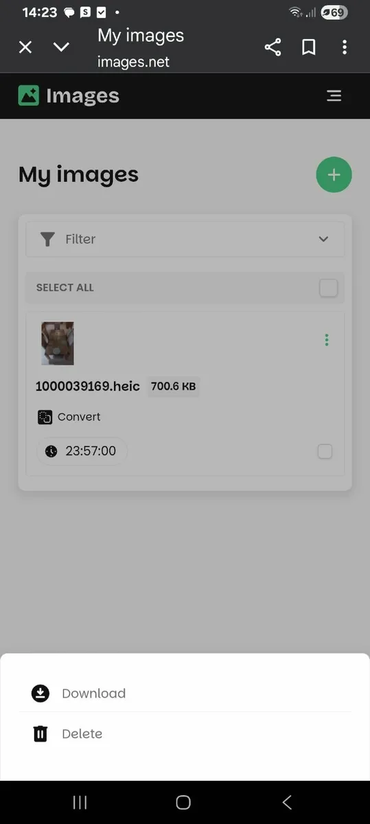 Table/chairs - Image 1