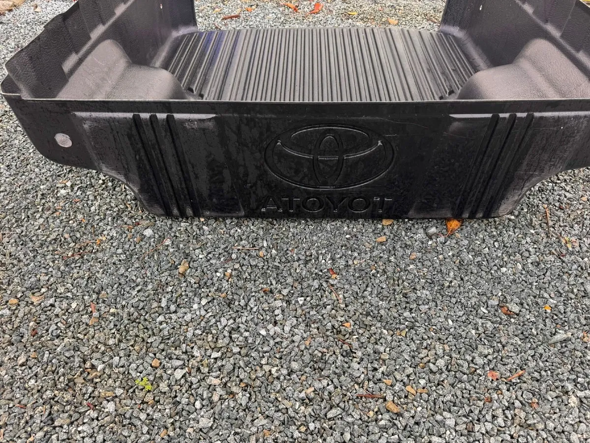 Toyota Hilux Double Cab Load Liner (2023) - Image 4