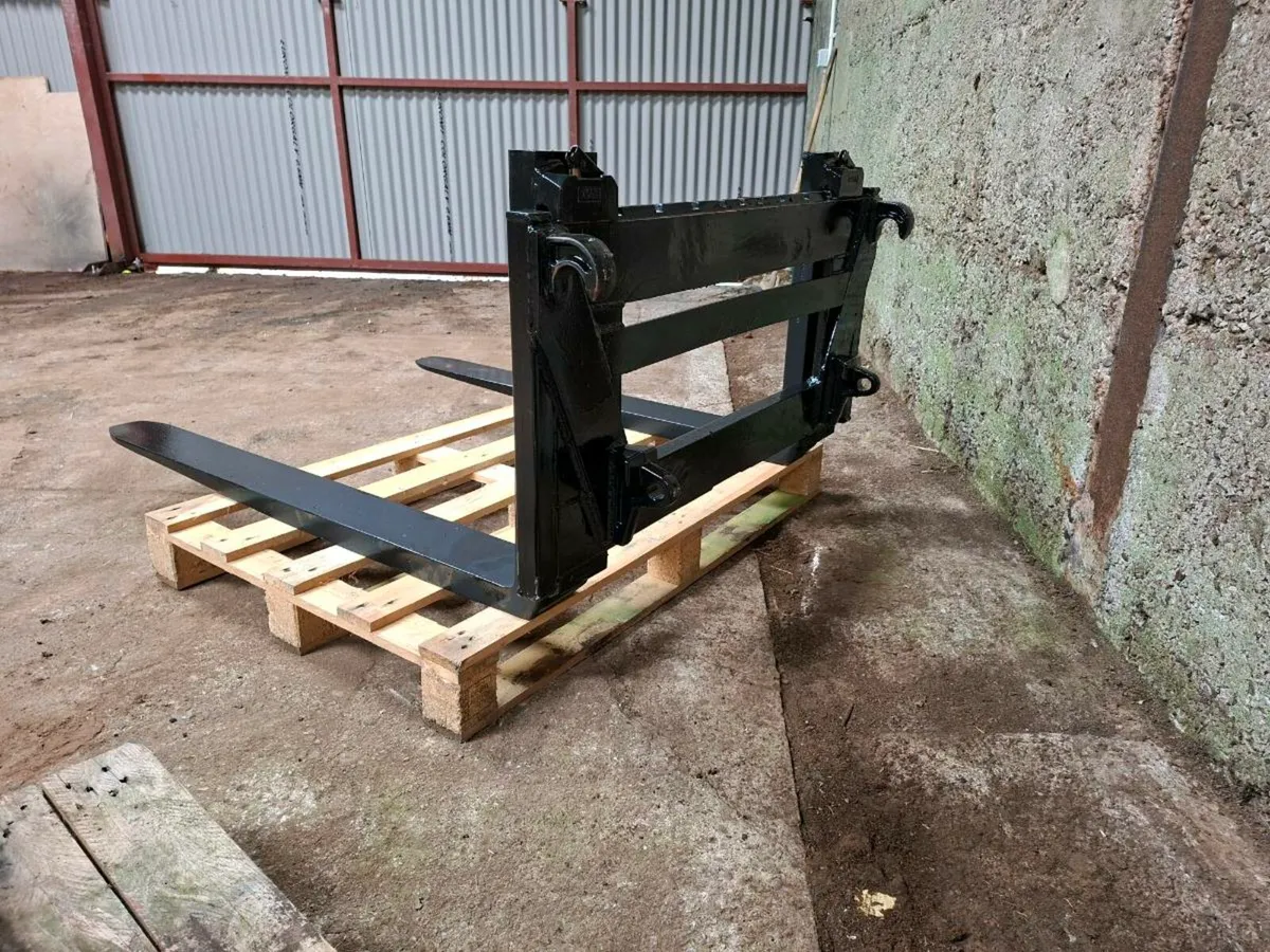 Pinnacle Fabrication Pallet forks - Image 3