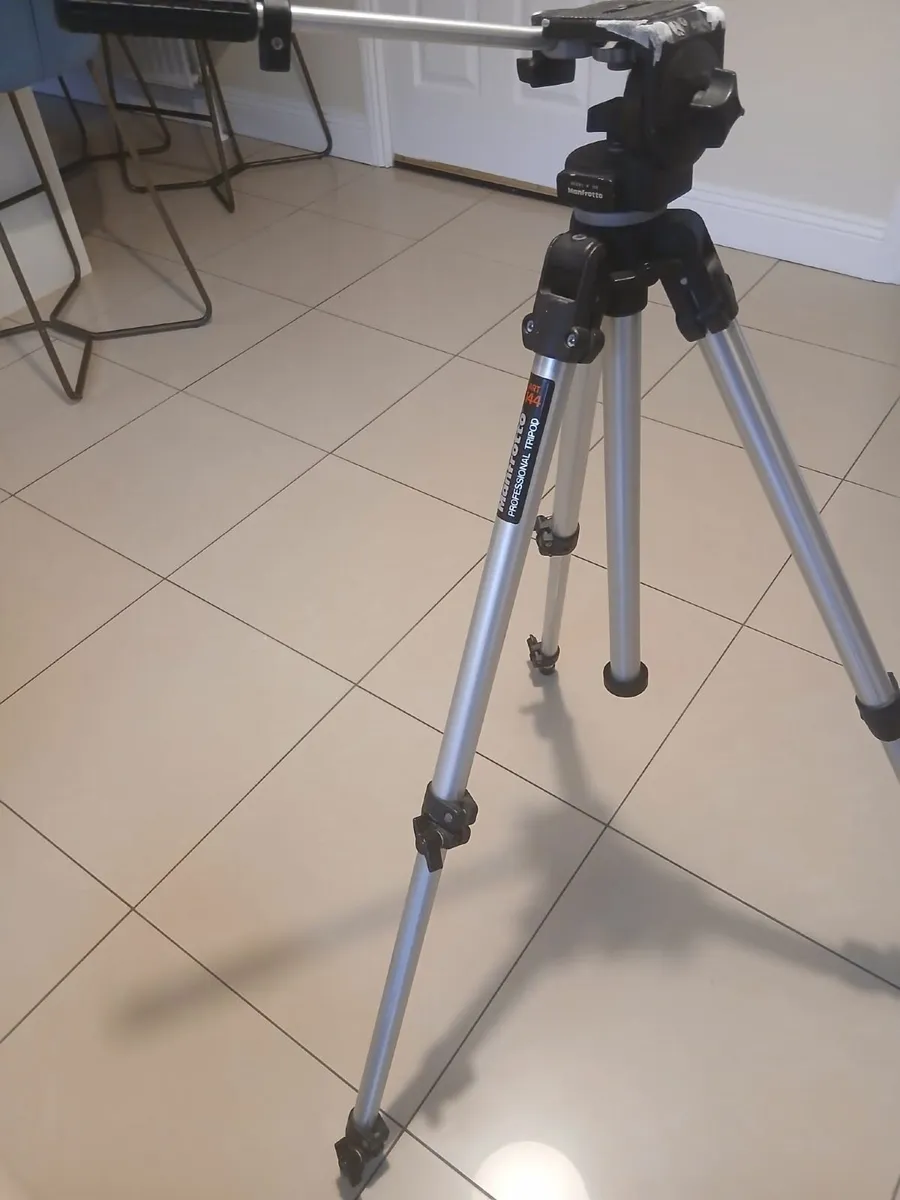 Manfrotto Professional Tripod 144 - Image 2