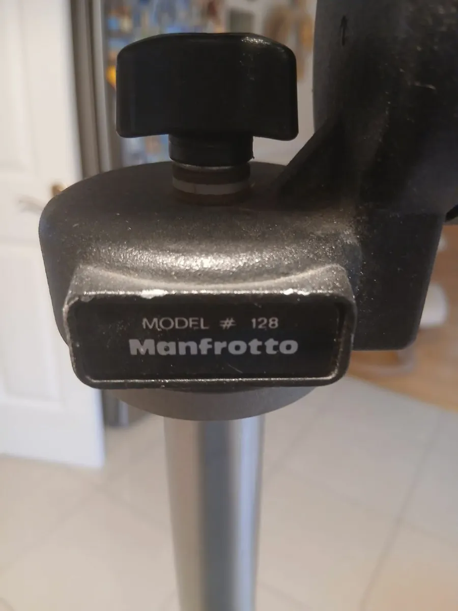 Manfrotto Professional Tripod 144 - Image 3