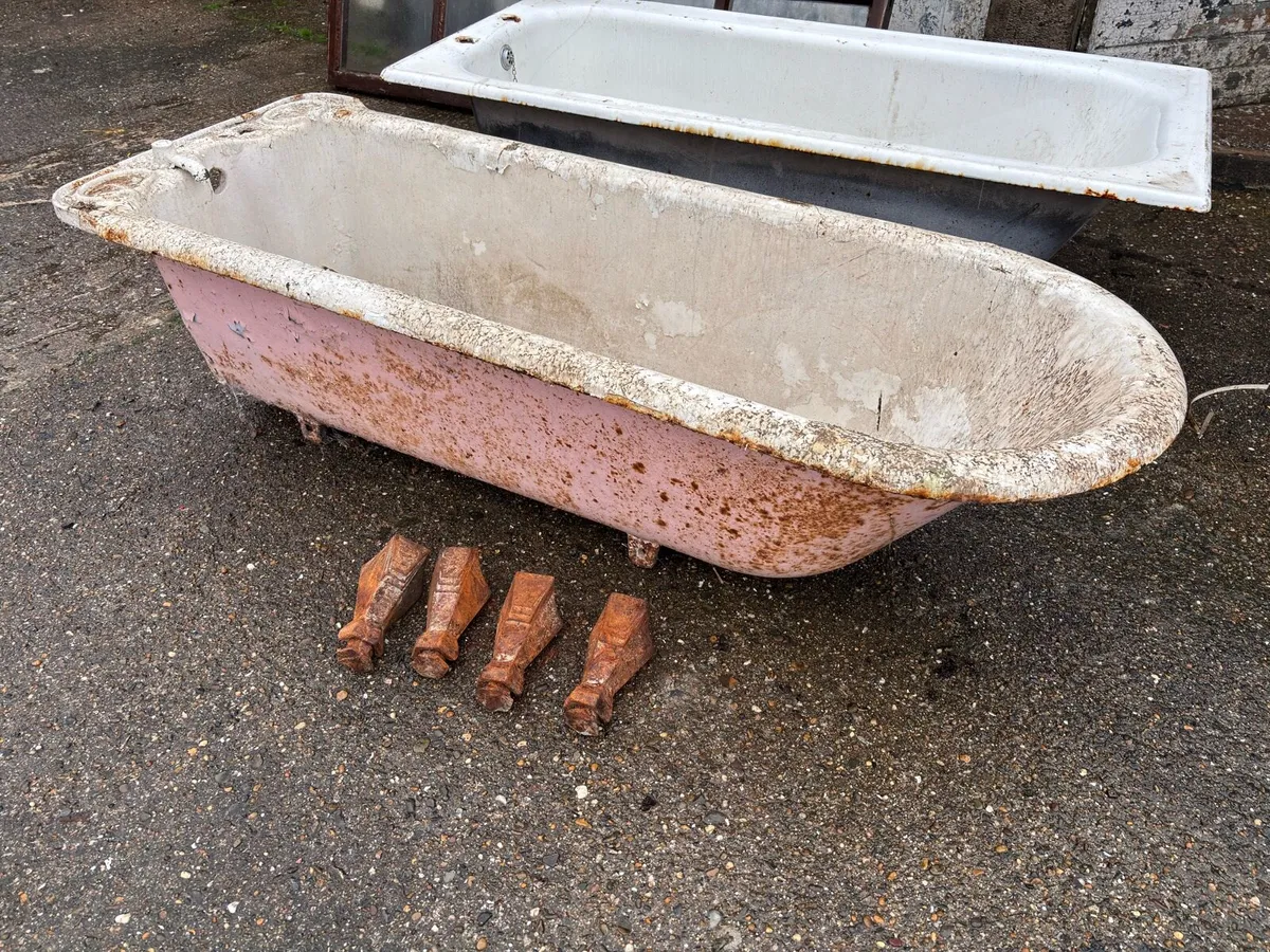 Very Old Cast Iron Roll Top Bath - Image 1