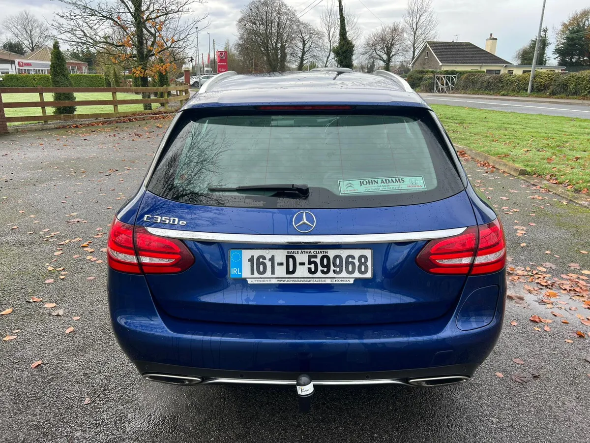 Mercedes-Benz C-350e 2016 - Image 4