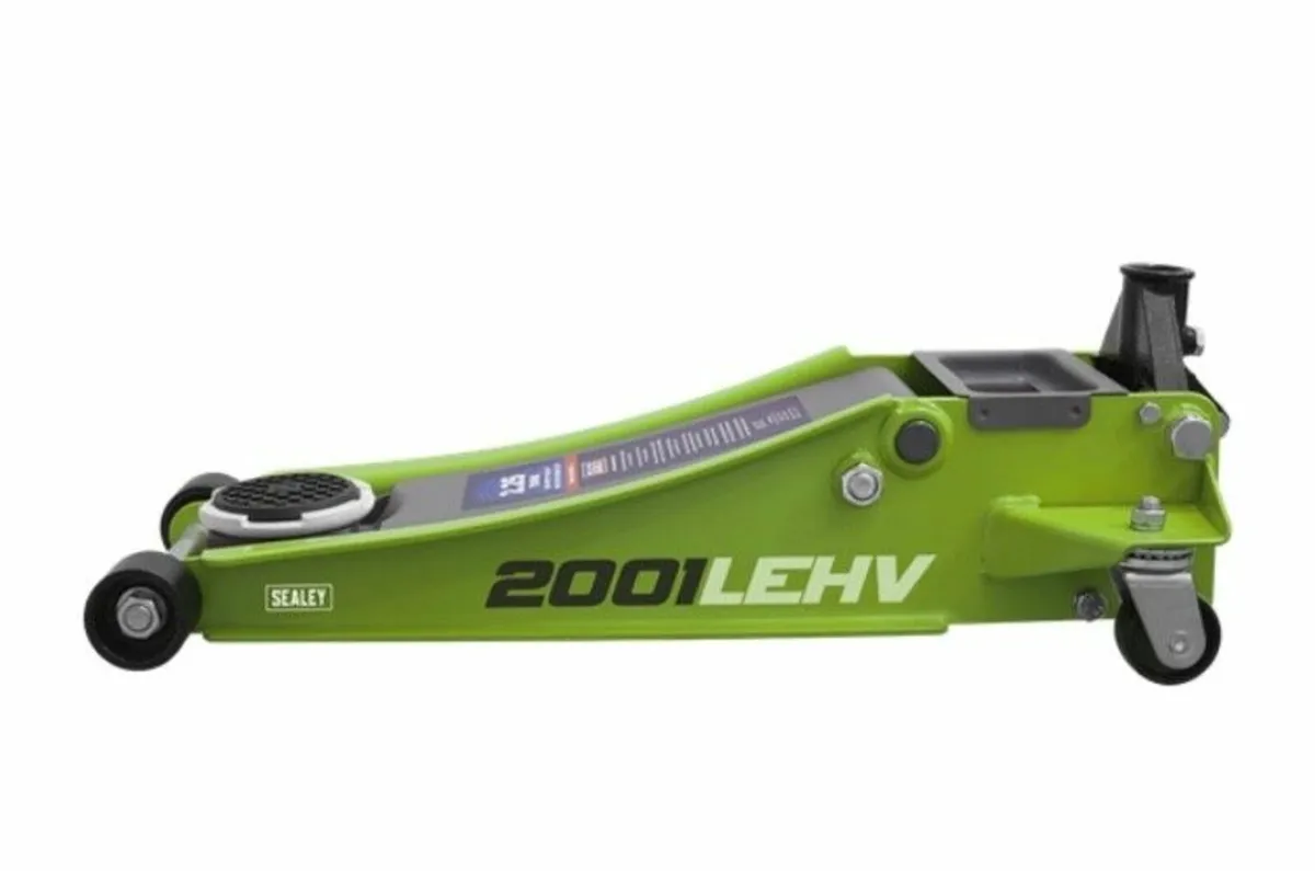 Trolley Jack 2.25 Tonne Low Profile Rocket Lift - Image 3