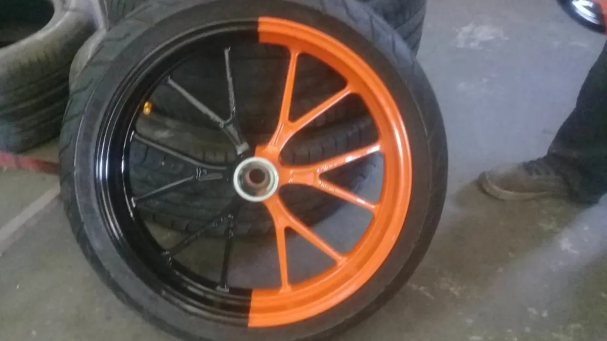 KTM L4 640 Duke II - Image 4