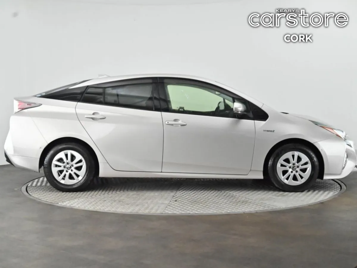 Toyota Prius 1.8 Hybrid Auto - Image 2