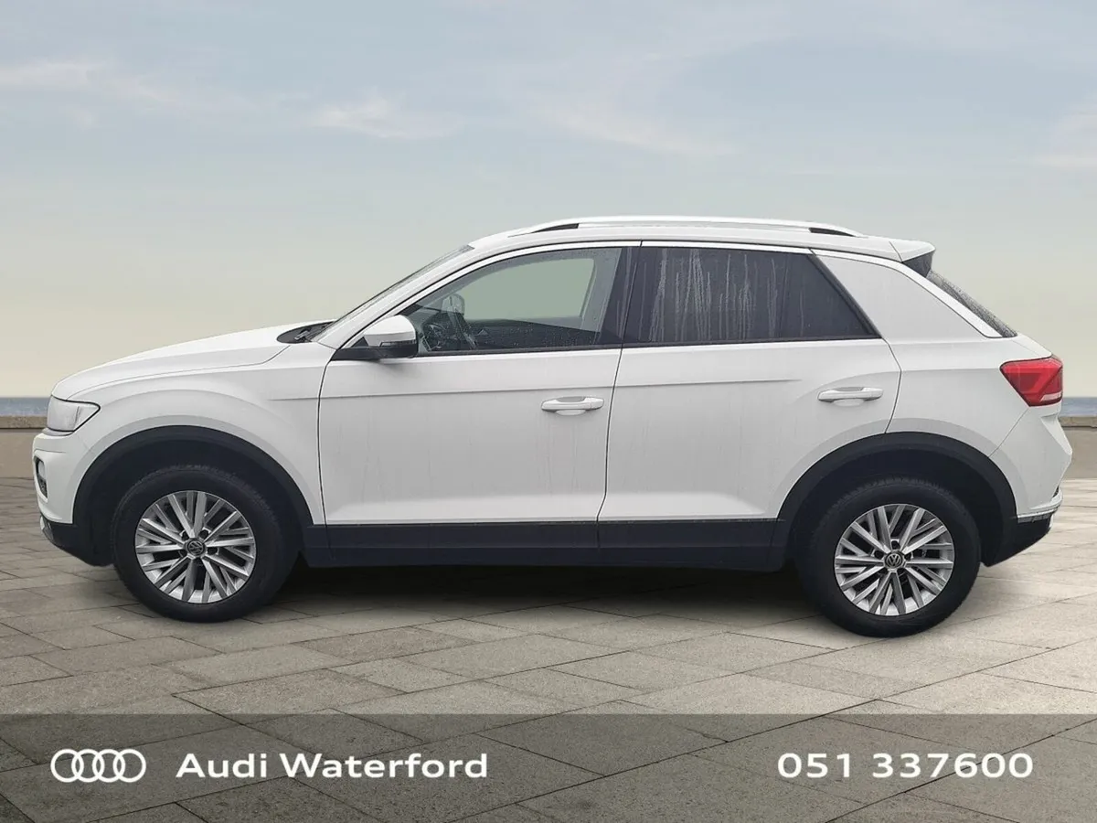 Volkswagen T-Roc 1.5 TSI 150bhp Design from €299 p - Image 4