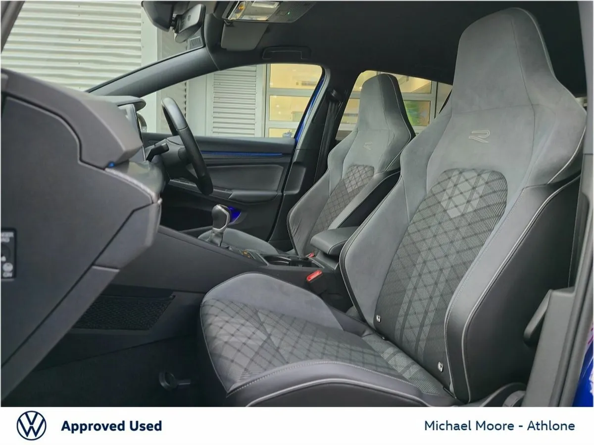 Volkswagen Golf R-Line 2.0 TDI 150BHP - Image 4