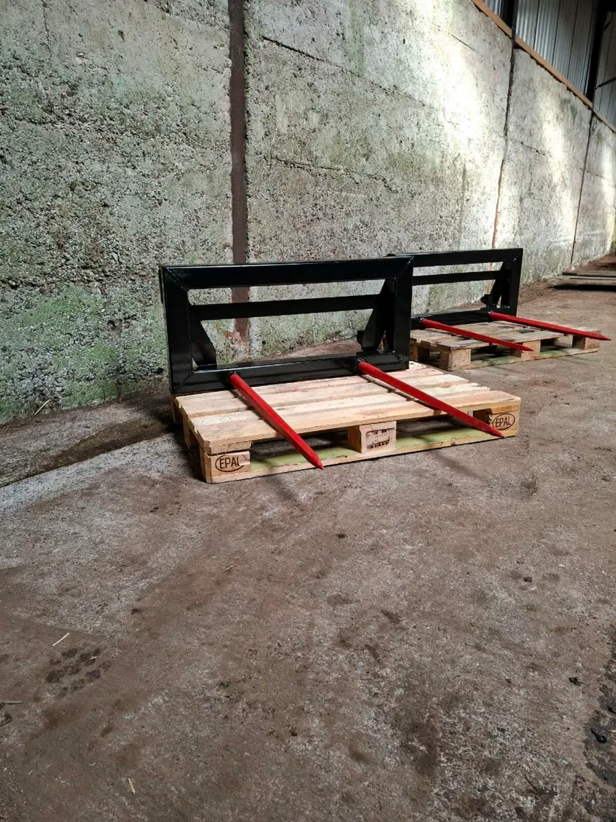 Pinnacle Fabrication Bale Spike - Image 1